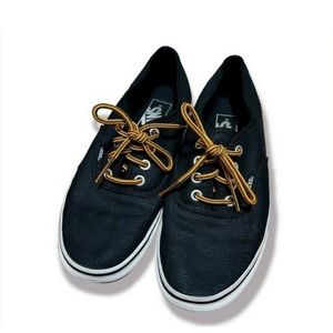 Thick water repellent canvas vans